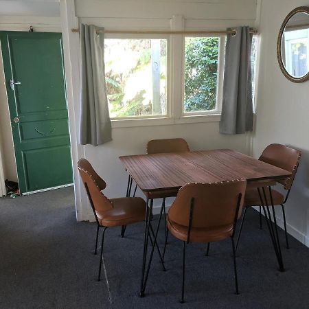 Cox Bay Cottage Raglan Esterno foto