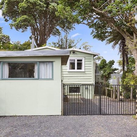 Cox Bay Cottage Raglan Esterno foto