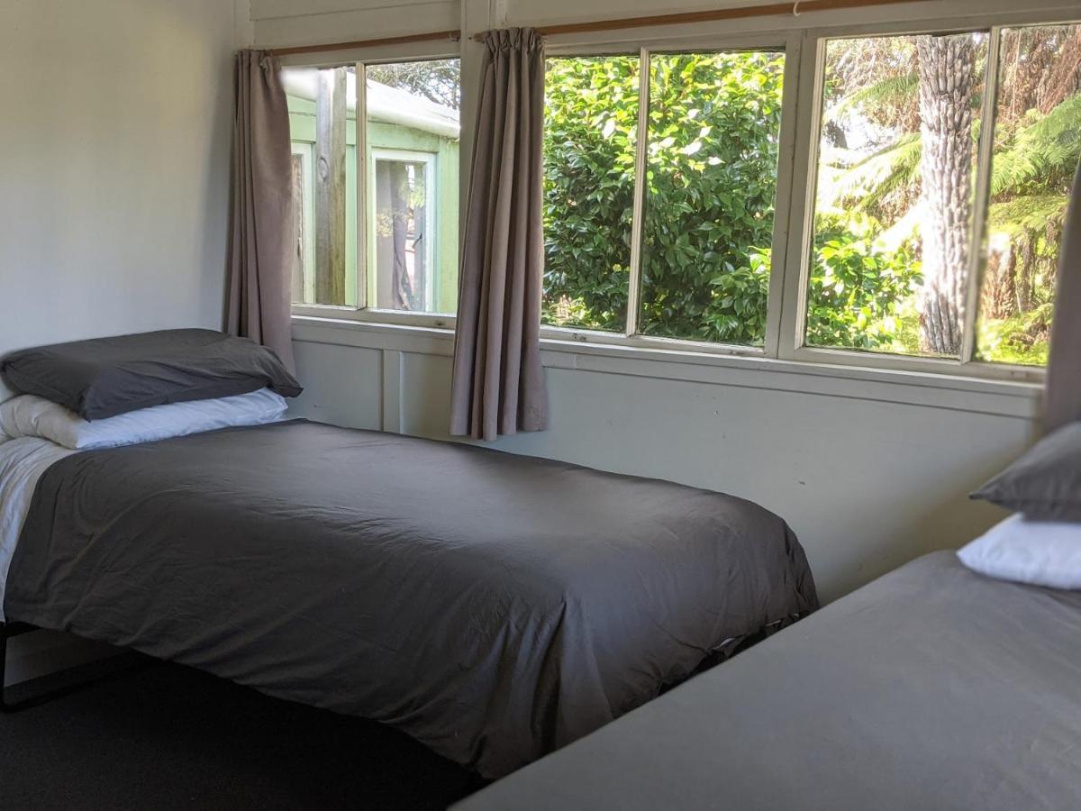Cox Bay Cottage Raglan Esterno foto