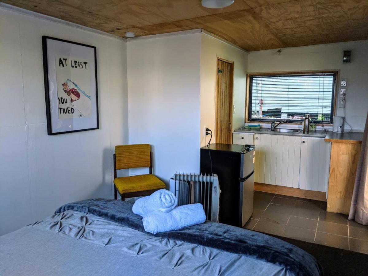Cox Bay Cottage Raglan Esterno foto