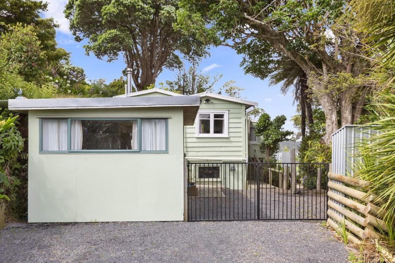 Cox Bay Cottage Raglan Esterno foto